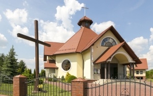 Kościół pw. św. Siostry Faustyny w Ostrężnicy