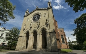Kościół pw. św. Marcina z Tours w Krzeszowicach